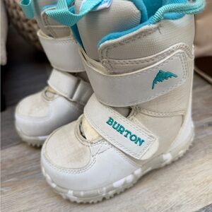 Burton Kids Snowboard Boots - White and Teal